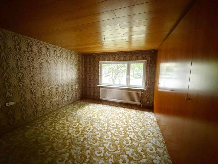 Außergewöhnliches Einfamilienhaus mit EinliegerWohnung in Remshalden zu verkaufen!