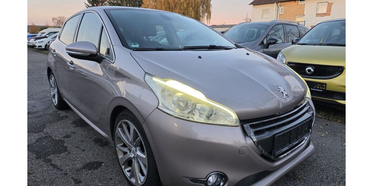 Peugeot 208 120.000 km 3.590 € Fellbach 70763