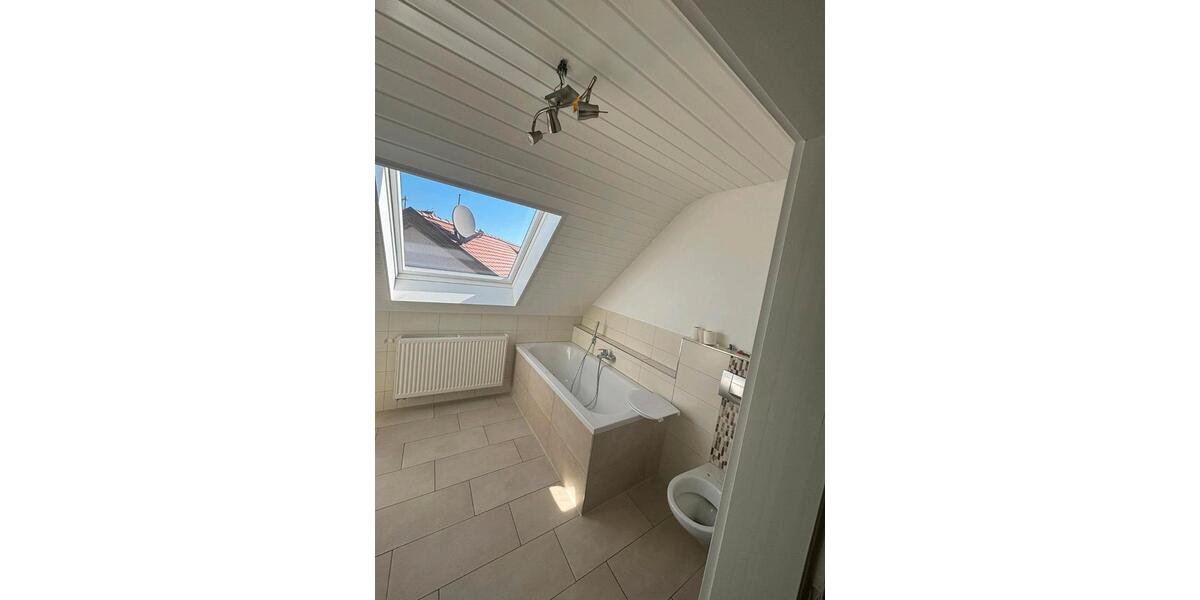 Maisonettenwohnung Markgröningen - 3 Zimmer, 115 m&sup2;, 1.150&euro; | Angebot:26022112