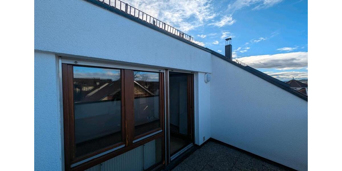 Dachgeschoßwohnung Stuttgart Stuttgart-West - 3 Zimmer, 76 m&sup2;, 950&euro; | Angebot:25174543