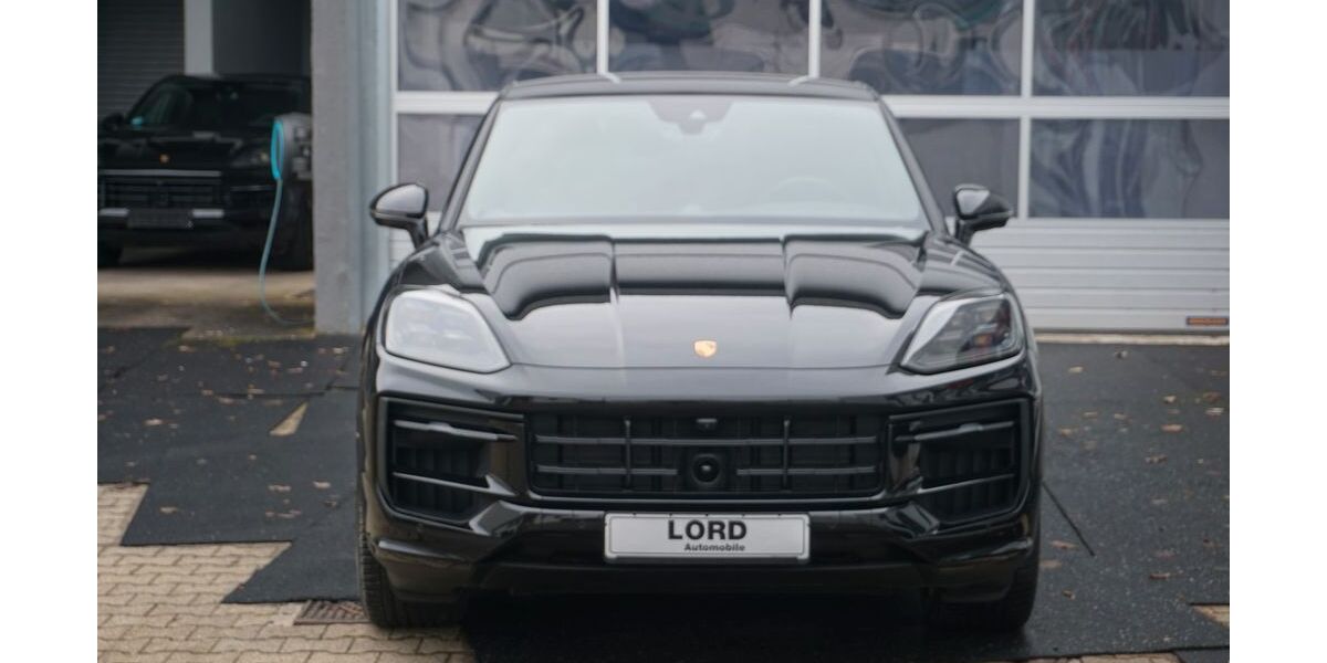 Porsche Cayenne 9.900 km 114.999 &euro; Stuttgart 70499