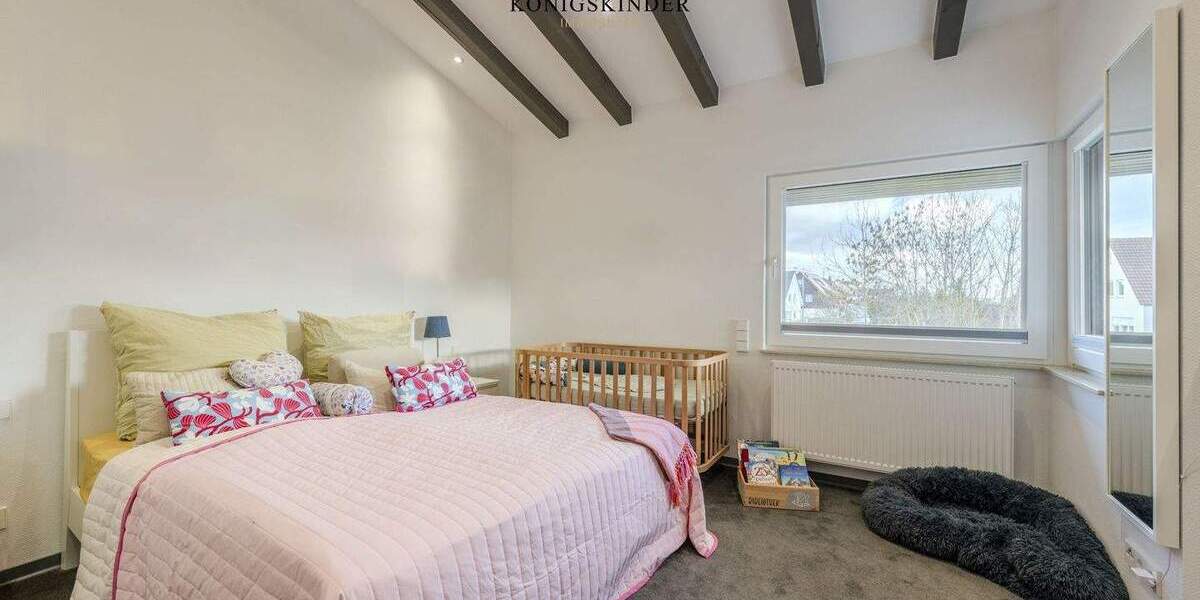 Komplett kernsaniertes REH als außergewöhnliches Split-Level-Architektenhaus in ruhiger Ortsrandlage 7 zimmer