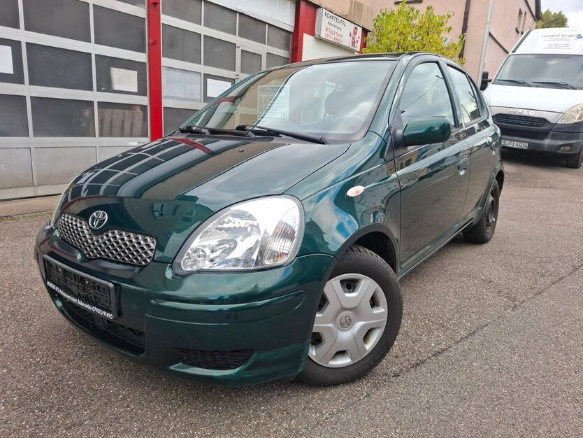 Toyota Yaris 71.000 km 4.200 € Stuttgart 70195