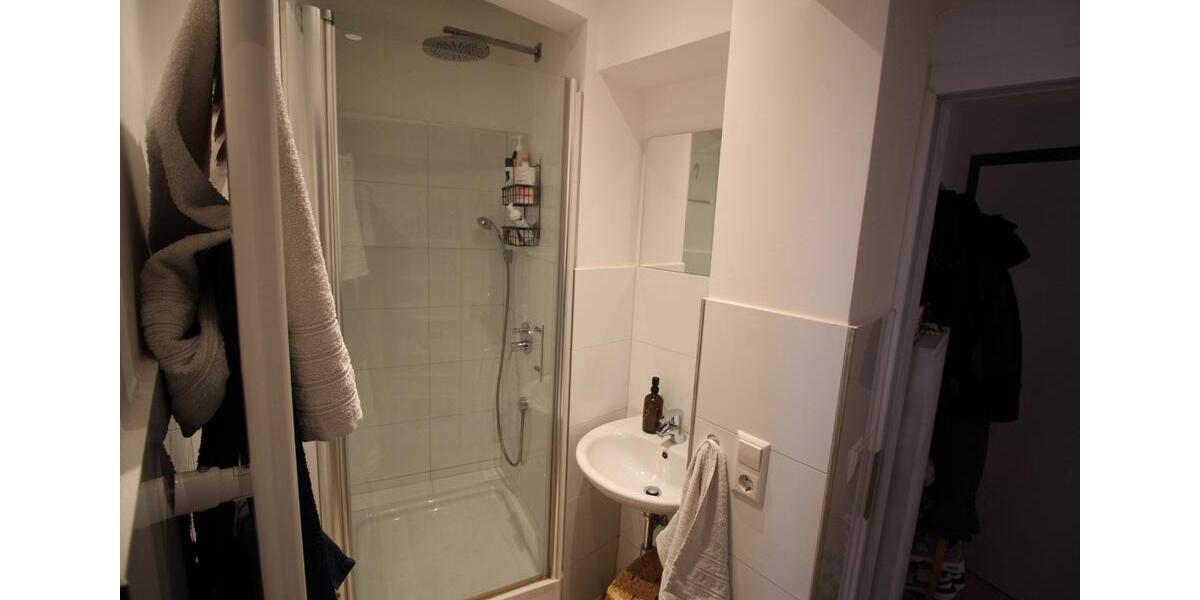 Hochparterre Stuttgart Stuttgart-Süd - 3 Zimmer, 61 m&sup2;, 320.000&euro; | Angebot:26058387