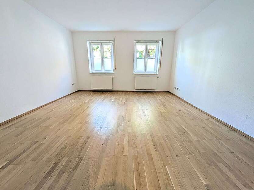 Wohnung zum Mieten in Stuttgart 1.415 € 98 m²