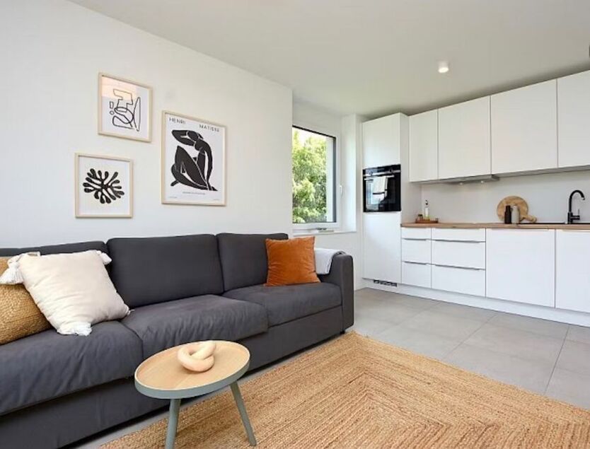 Möbliertes 2-Zimmer-Wohnung mit Terrasse im beliebten Märchenviertel