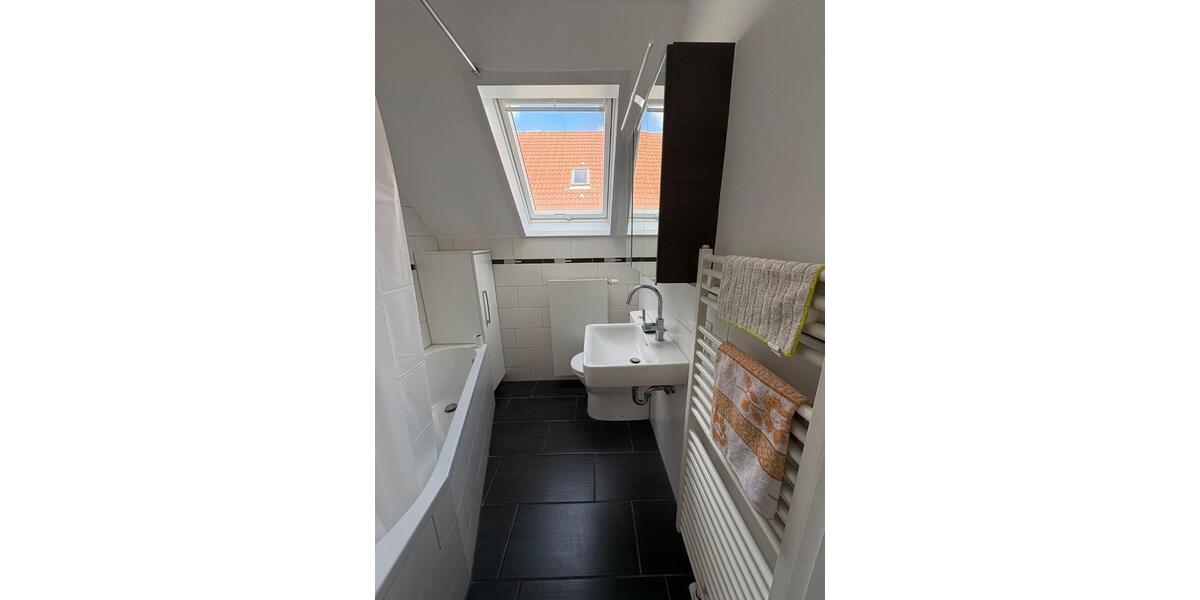 Etagenwohnung Stuttgart Mühlhausen - 3 Zimmer, 67 m&sup2;, 1.100&euro; | Angebot:26291794