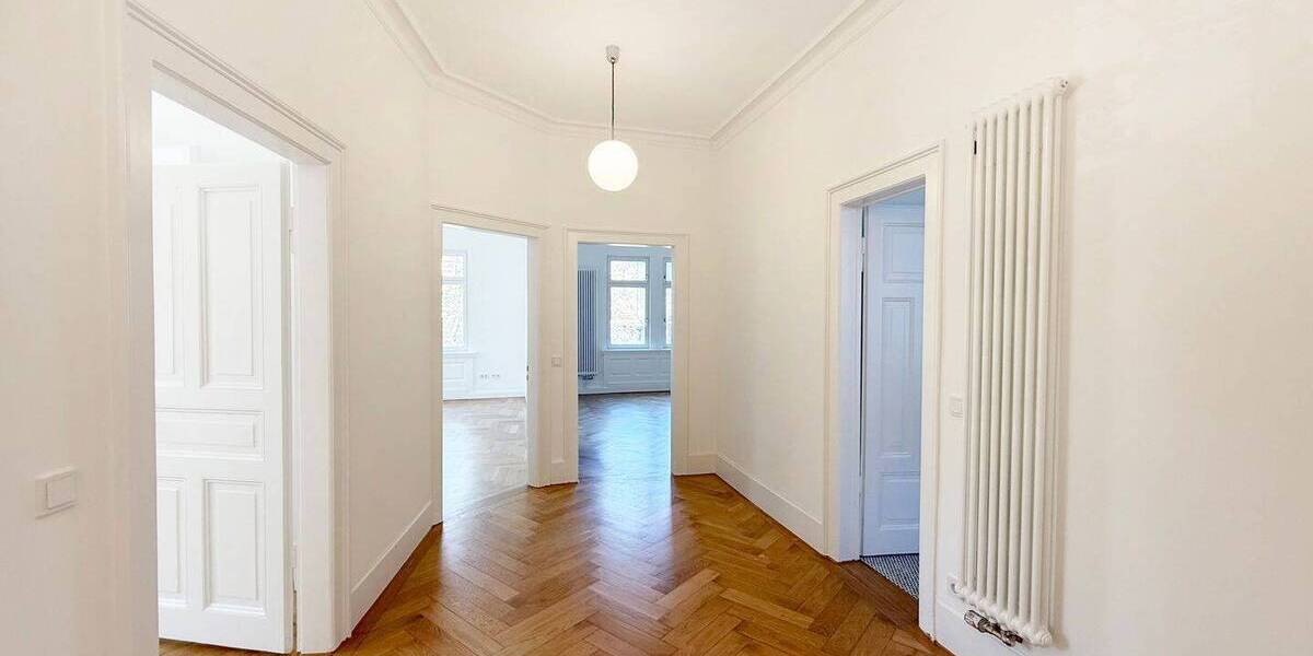 Etagenwohnung Stuttgart Mitte - 5 Zimmer, 170 m&sup2;, 2.980&euro; | Angebot:26364041