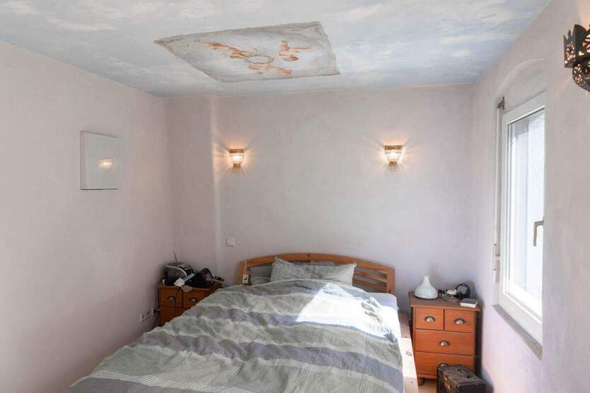 „ Das ökologisch vollkernsanierte Mehrfamilienhaus in interessanter Lage !„ 8 zimmer