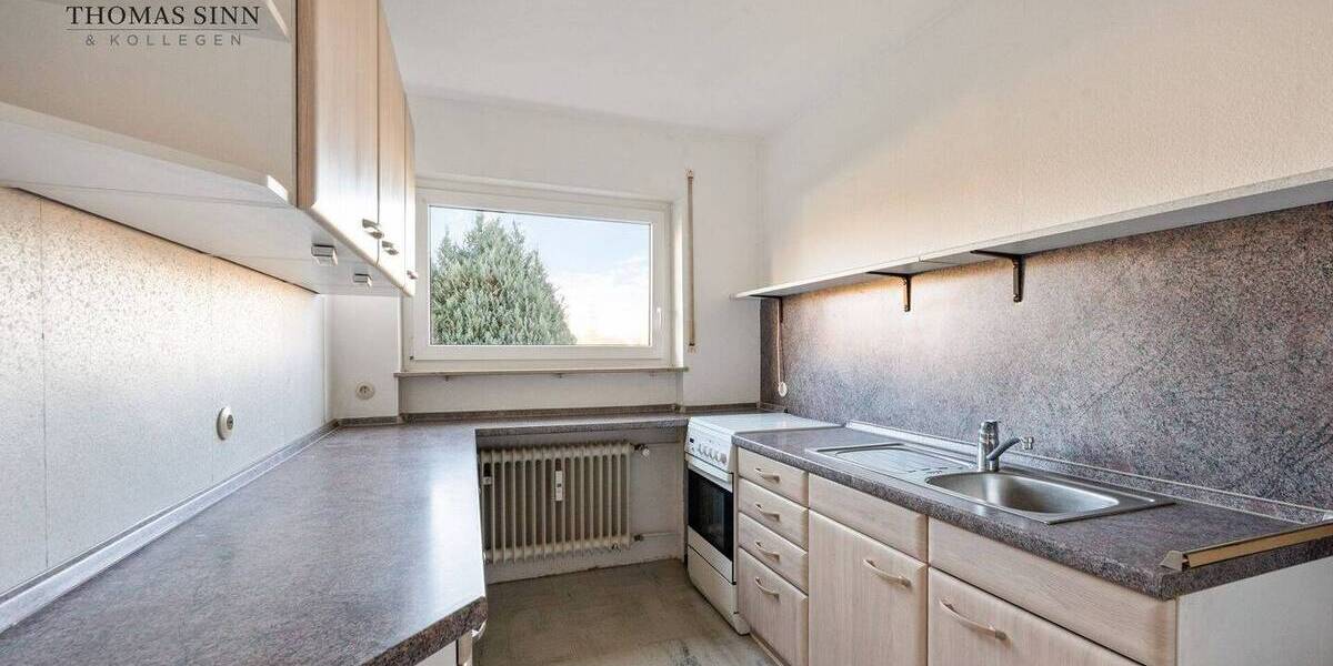 Modernisierungsbedürftige 3,5 Zimmer Wohnung mit schönem Blick ins Grüne - Sofort frei! 3 zimmer