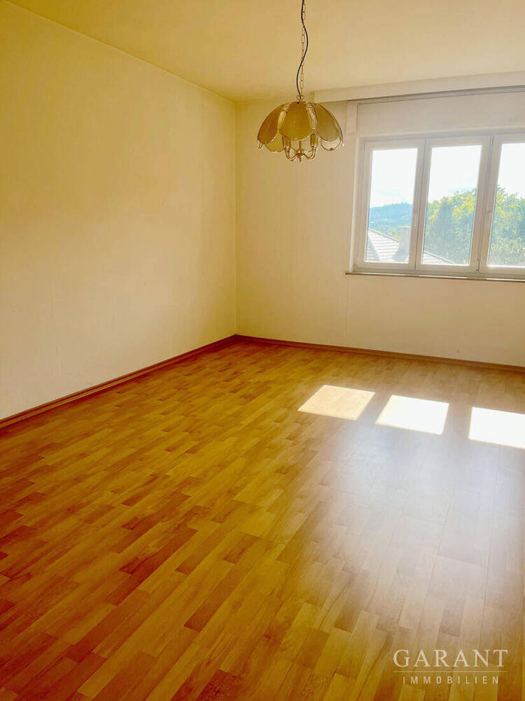 Diese Wohnung möchte mit neuem Leben erfüllt werden!