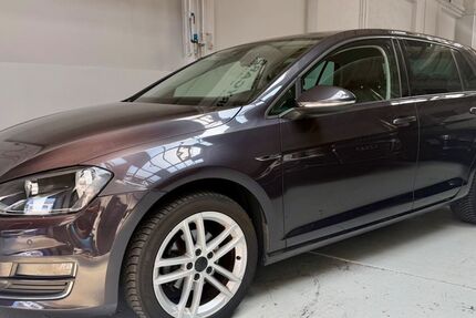 VW Golf 127.000 km 12.490 &euro; Gärtringen 71116