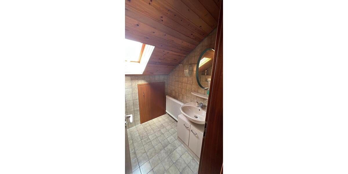 Dachgeschoßwohnung Ebersbach an der Fils - 2 Zimmer, 45 m&sup2;, 720&euro; | Angebot:26408599