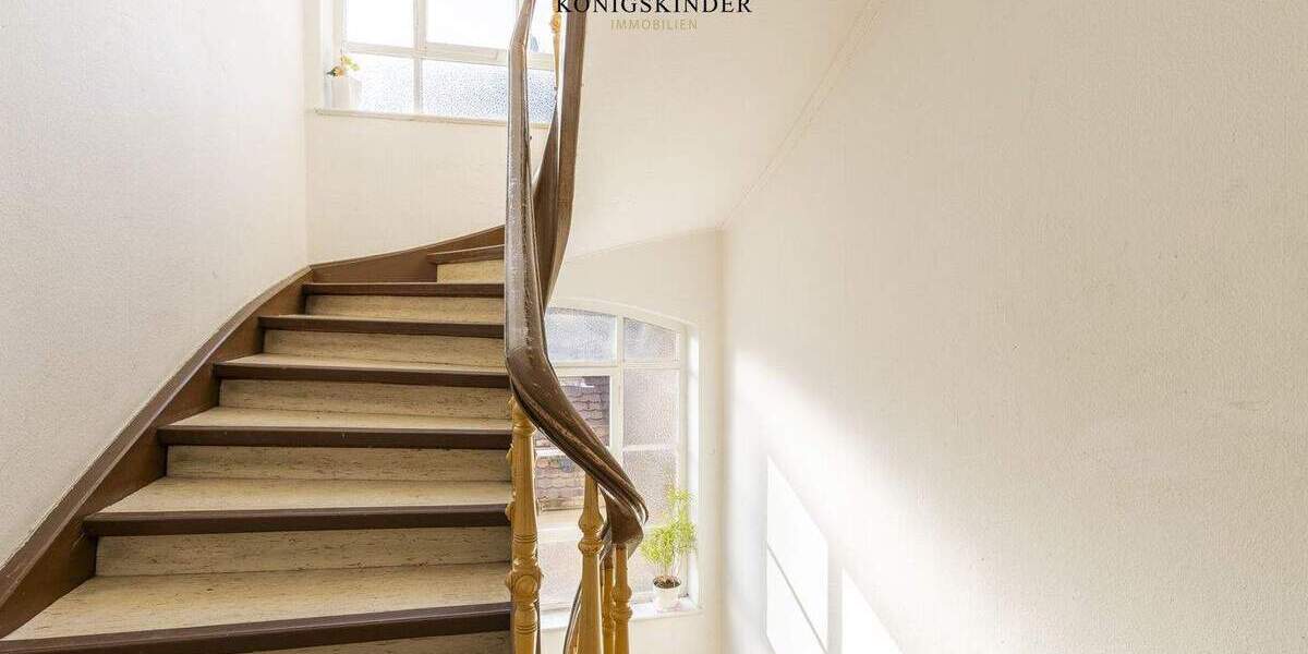 Historischer Altbau trifft urbanes Lebensgefühl: Charmante Wohnung in Stuttgart-Süd 2 zimmer