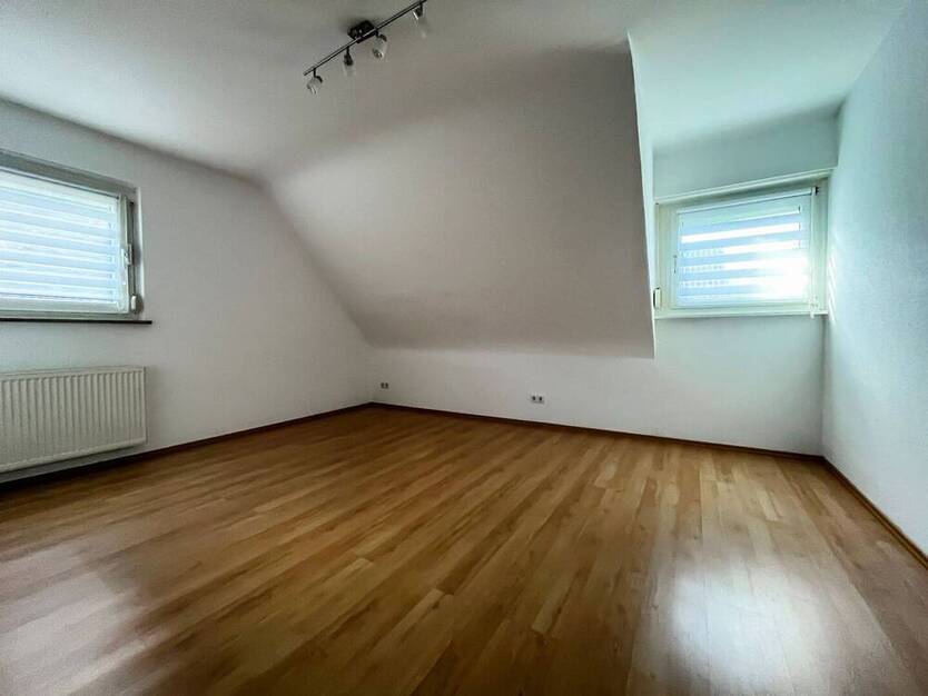 Familienfreundliches Haus in Sindelfingen mit großem Garten