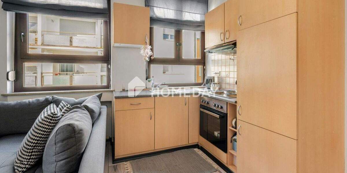 Ruhig, zentral und vielseitig: Großzügige Wohnung mit separater Einliegerwohnung in Feuerbach 6 zimmer