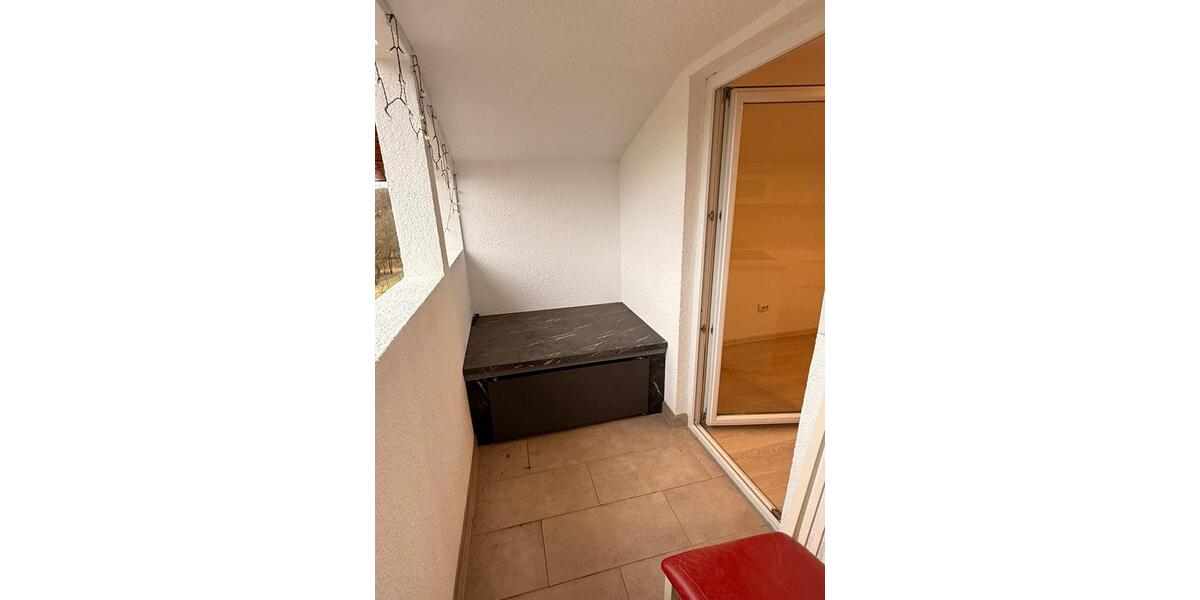 Dachgeschoßwohnung Waiblingen Bittenfeld - 1.5 Zimmer, 50 m&sup2;, 1.000&euro; | Angebot:25421280