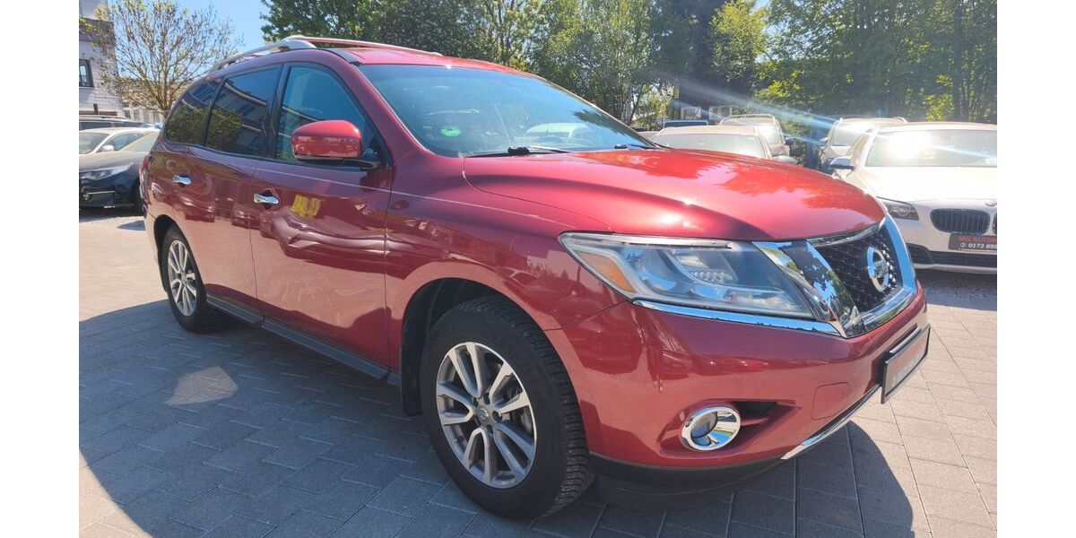 Nissan Pathfinder 195.131 km 5.999 &euro; Fellbach 70736