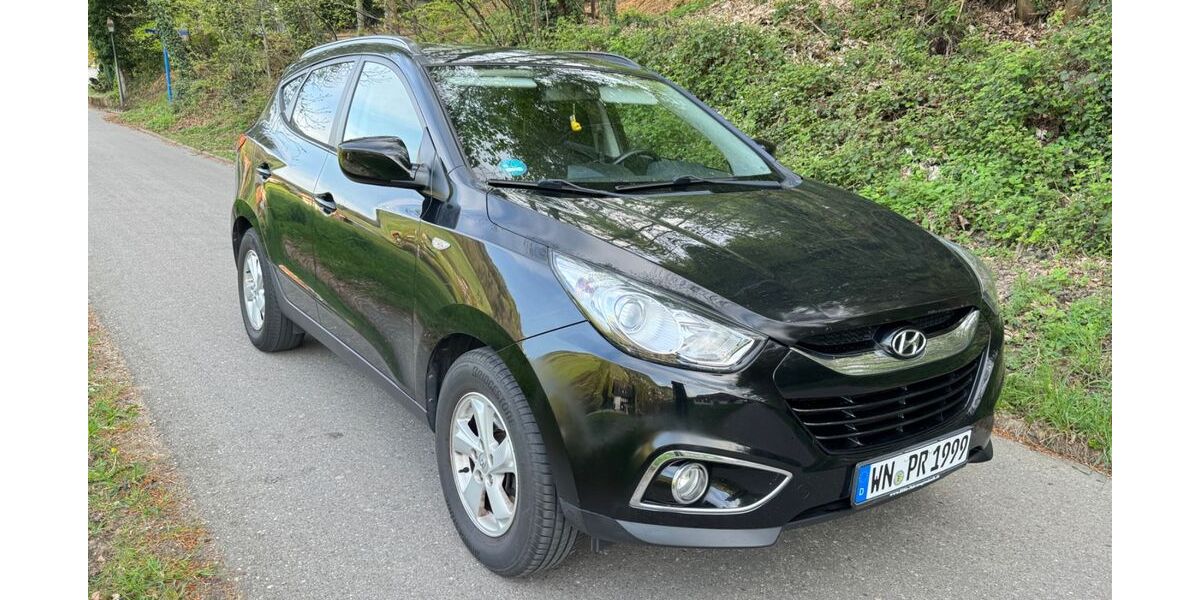 Hyundai ix35 166.000 km 6.300 &euro; Waiblingen 71334