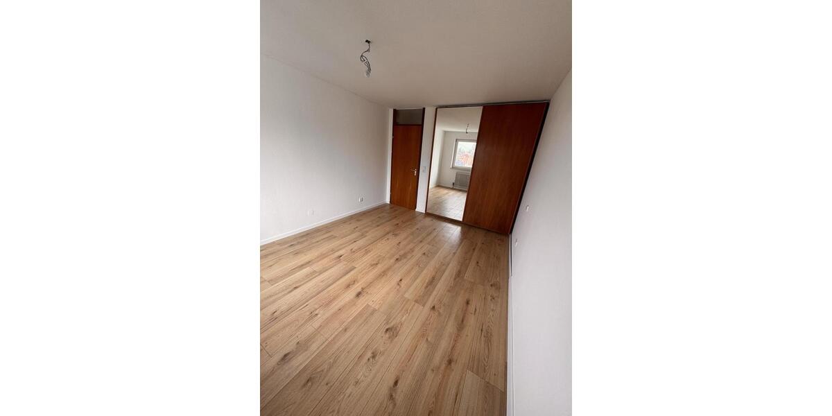 Etagenwohnung Stuttgart Degerloch - 3.5 Zimmer, 80 m&sup2;, 1.690&euro; | Angebot:25152049