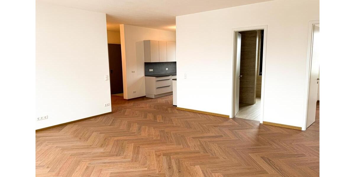 Etagenwohnung Denkendorf - 3 Zimmer, 110 m&sup2;, 1.865&euro; | Angebot:26254973