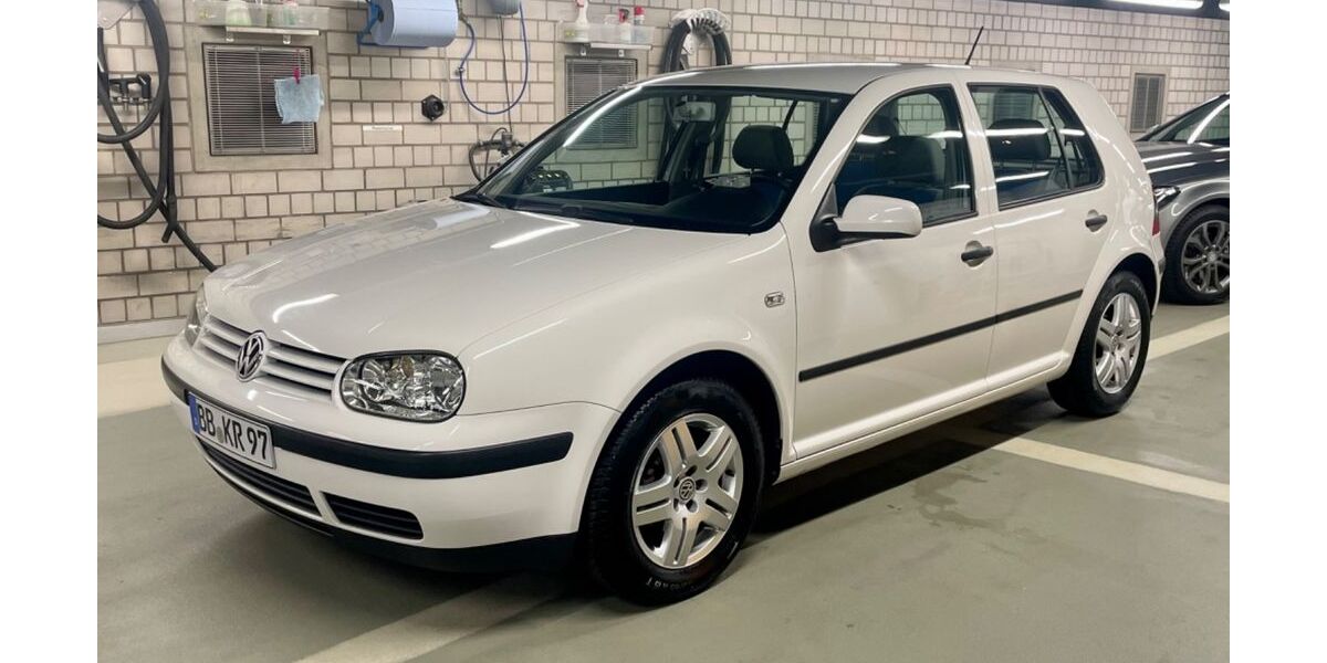 VW Golf 108.000 km 5.000 &euro; Friolzheim 71292