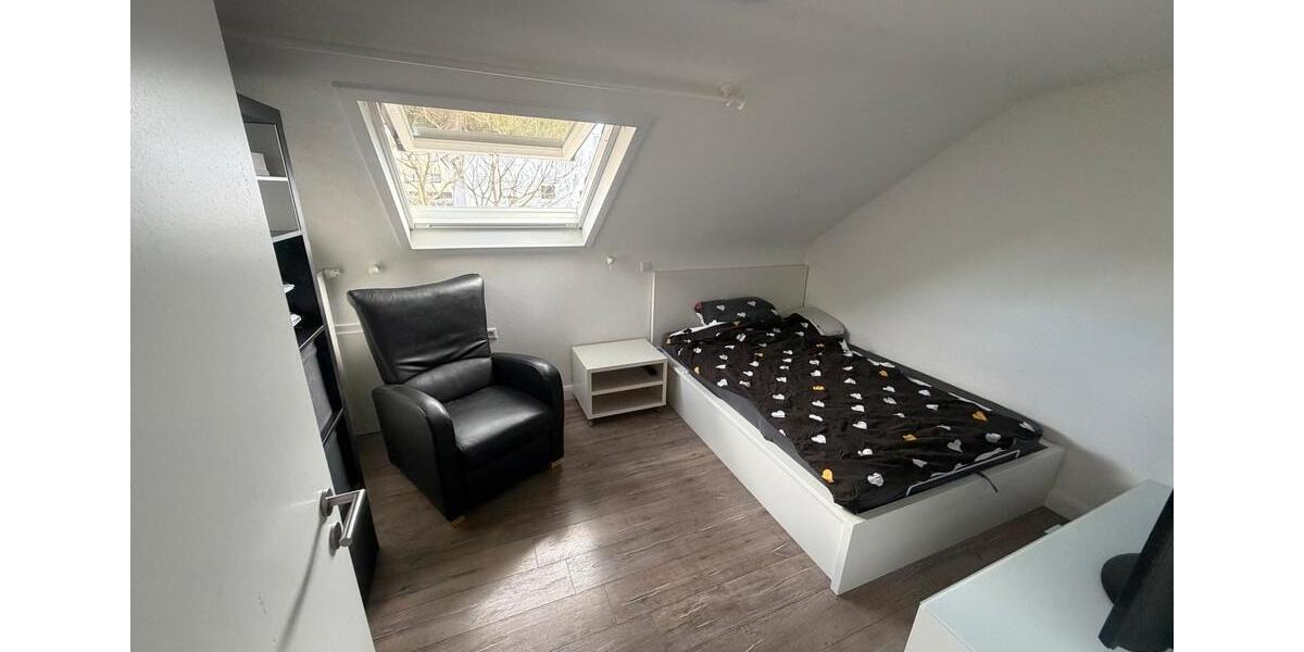 Dachgeschoßwohnung Wendlingen am Neckar - 2.5 Zimmer, 53 m&sup2;, 800&euro; | Angebot:26196280