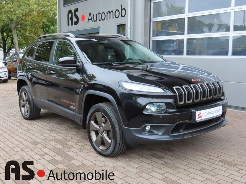 Jeep Cherokee 151.442 km 13.990 € Stuttgart 70329