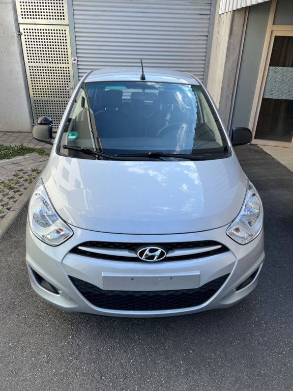 i10