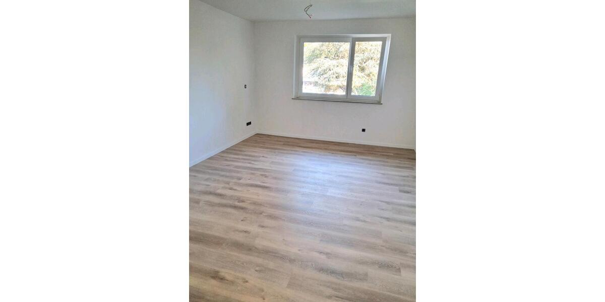 Hochparterre Esslingen am Neckar Pliensauvorstadt - 3 Zimmer, 65 m&sup2;, 299.000&euro; | Angebot:26989693