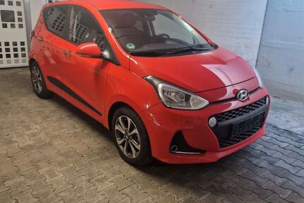 Hyundai i10 20.231 km 12.600 &euro; Böblingen 71032