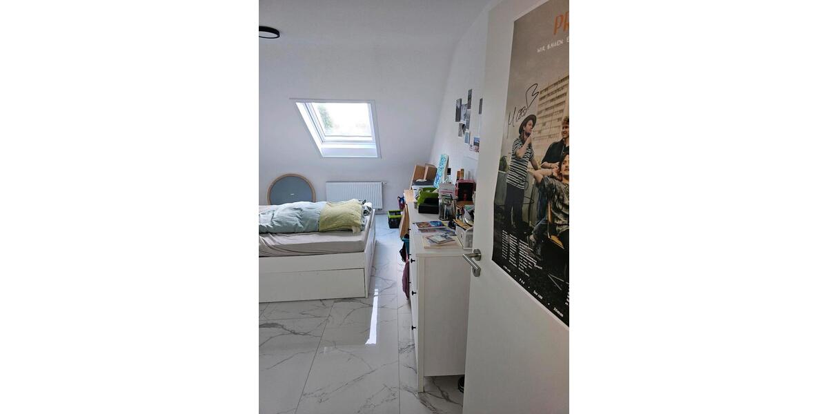 Dachgeschoßwohnung Ditzingen - 2 Zimmer, 42 m&sup2;, 220.000&euro; | Angebot:26399775