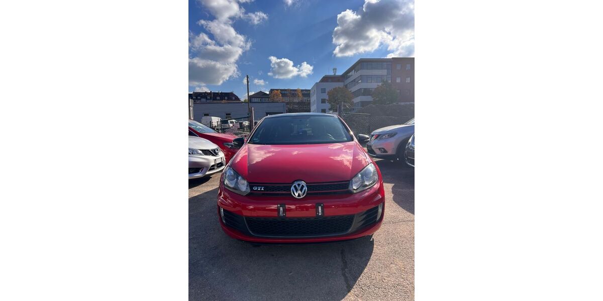 VW Golf 216.000 km 6.499 &euro; Stuttgart 70376