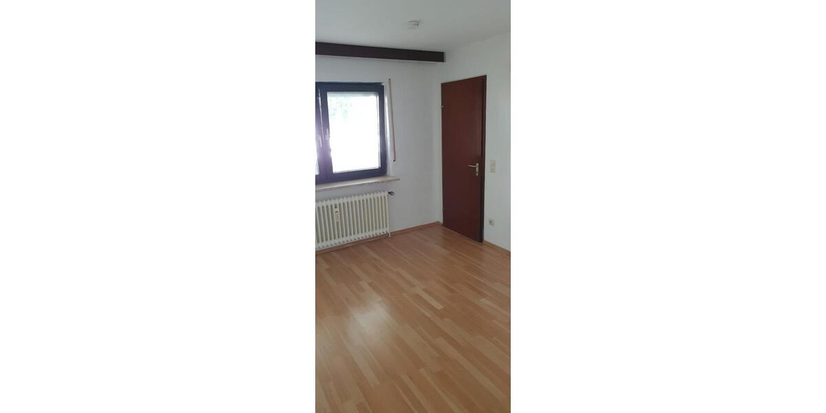 Erdgeschoßwohnung Böblingen Dagersheim - 1.5 Zimmer, 30 m&sup2;, 500&euro; | Angebot:25264177