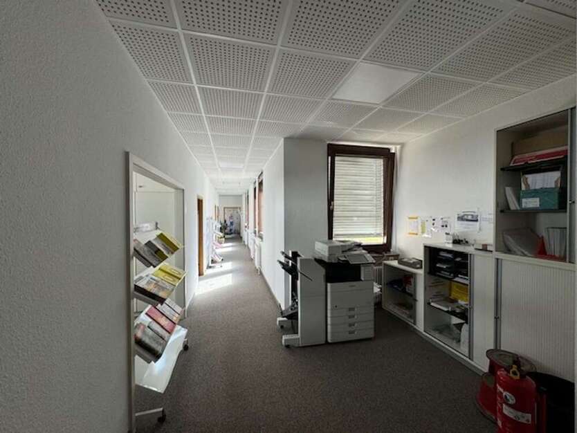 Büro in Stuttgart 4.107 € 318 m²