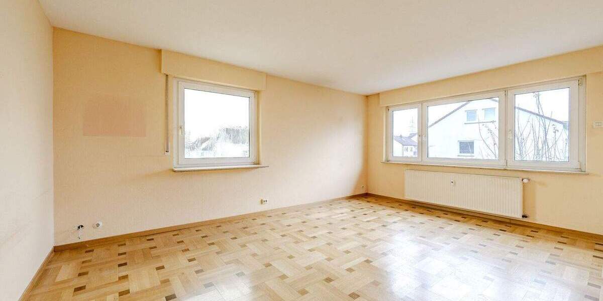 Mehrfamilienhaus, Wohnhaus Sindelfingen / Maichingen Maichingen - 8 Zimmer, 145 m&sup2;, 695.000&euro; | Angebot:25746135