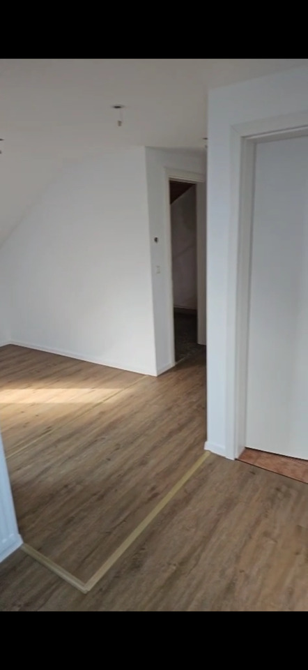 1 Zimmer Dachgeschoßwohnung, kernsaniert