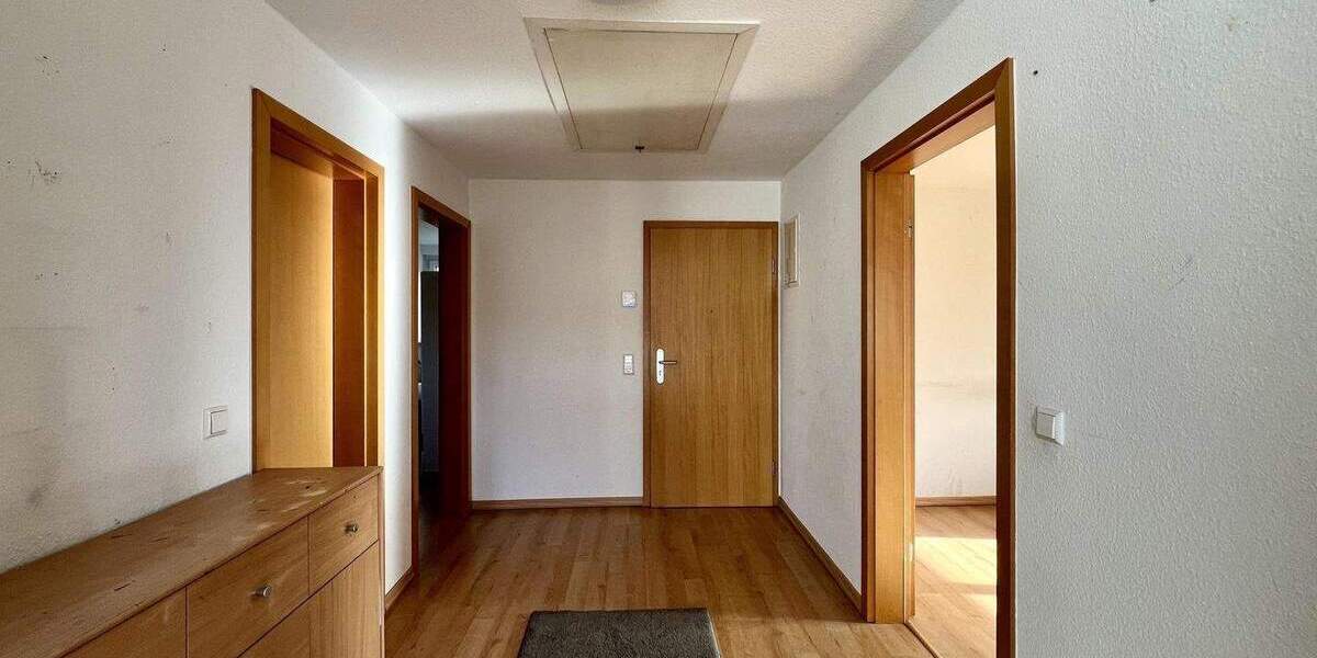 Etagenwohnung Esslingen Krummenacker - 4 Zimmer, 75 m&sup2;, 270.000&euro; | Angebot:25706125