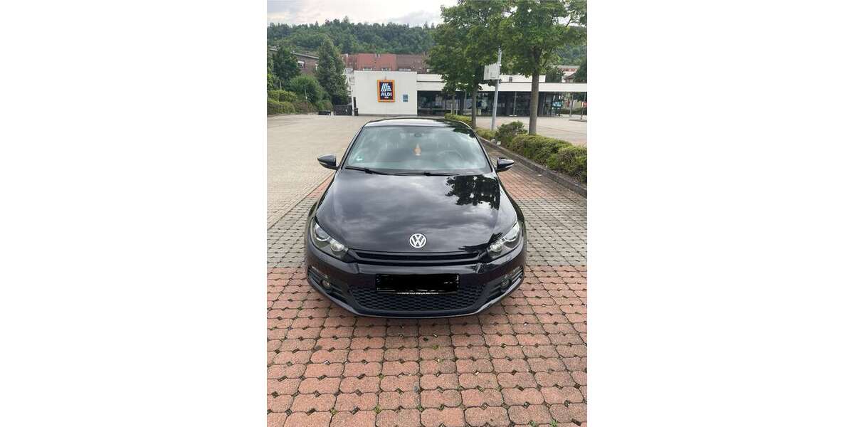 VW Scirocco 147.000 km 11.100 € Stuttgart 70188