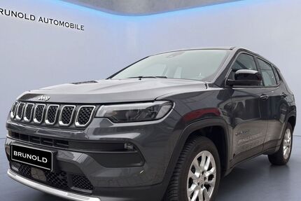 Jeep Compass 12.200 km 25.900 € Stuttgart 70565