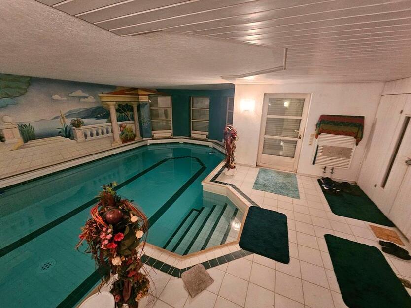 Exklusive Villa mit Pool,Sauna,Wintergarten Traumhaus zu Verkauf