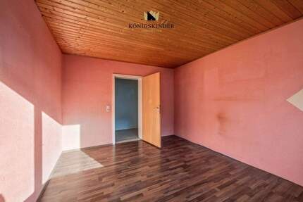 ** Komfortable 3-Zimmer-Wohnung mit Balkon und Stellplatz in Leonberg ** 3 zimmer