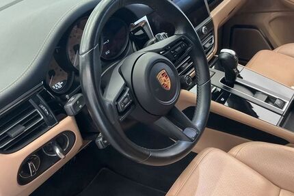 Porsche Macan 92.000 km 49.000 &euro; Stuttgart 70173
