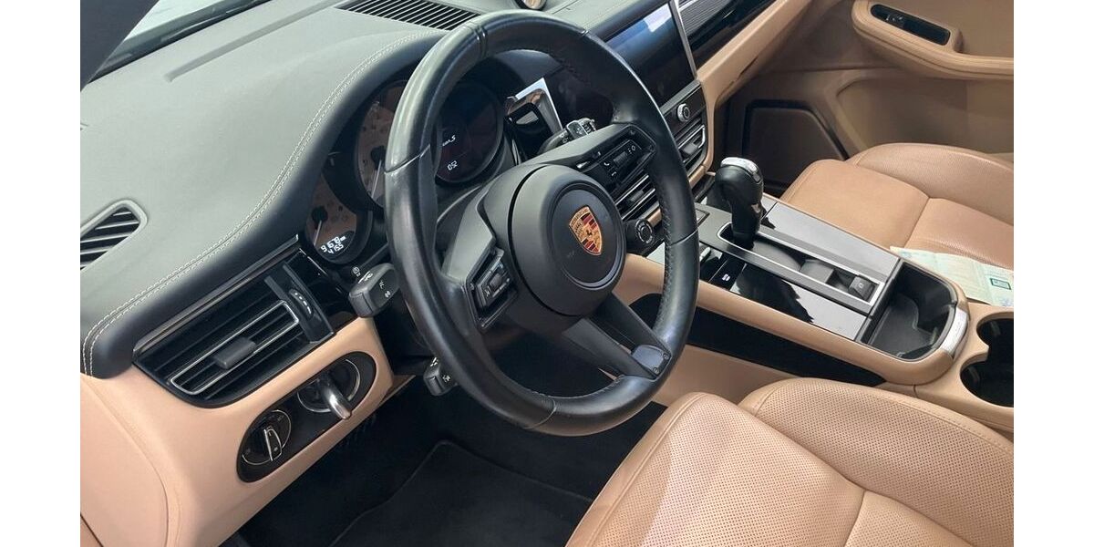 Porsche Macan 92.000 km 49.000 &euro; Stuttgart 70173