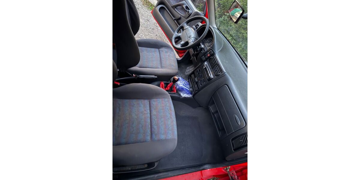 VW Polo 156.317 km 899 &euro; Stuttgart 70437