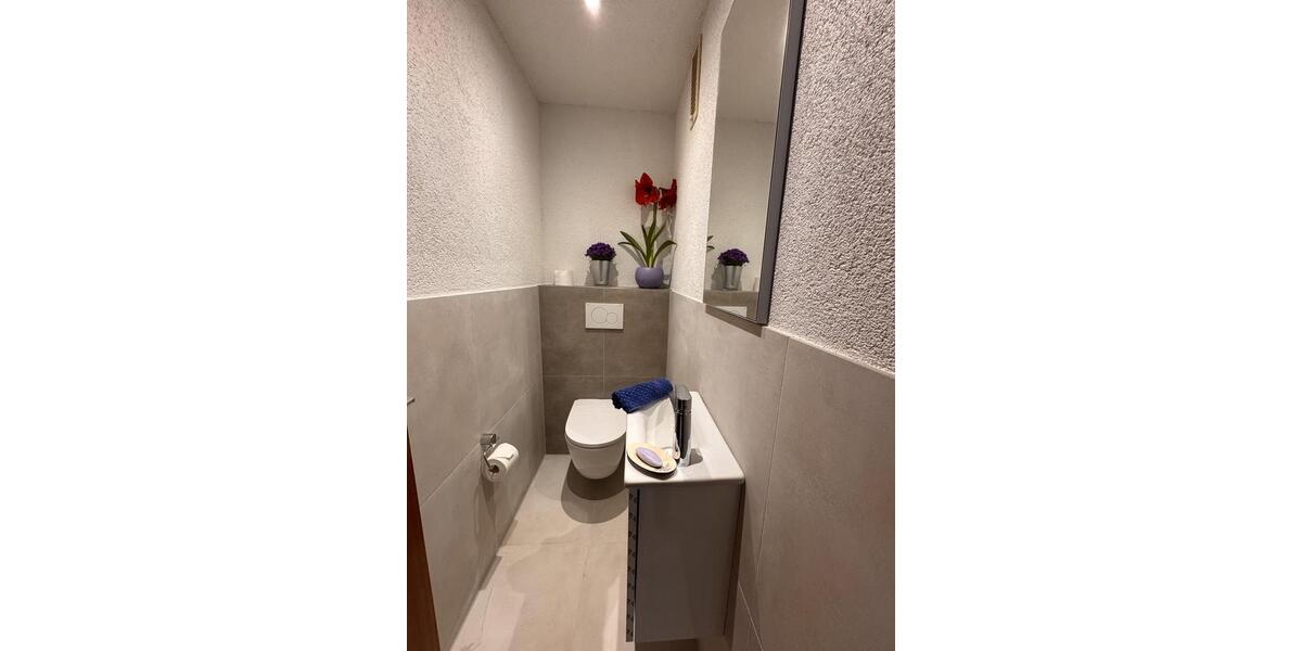 Etagenwohnung Stuttgart Degerloch - 3.5 Zimmer, 80 m&sup2;, 1.690&euro; | Angebot:25152049