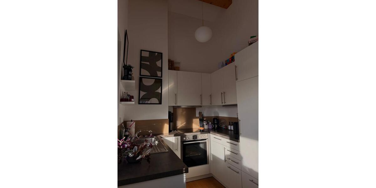 Penthouse zur Zwischenmiete, voll möbliert, 20 min nach Stuttgart 3 zimmer