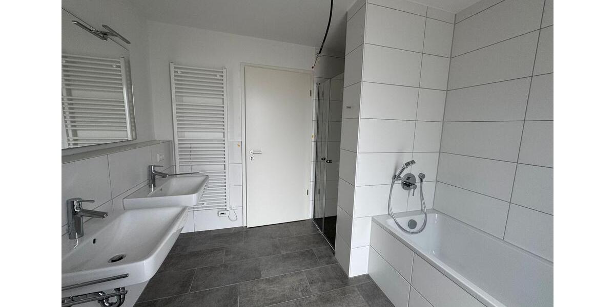 Etagenwohnung Nürtingen - 4 Zimmer, 110 m&sup2;, 1.850&euro; | Angebot:25334884