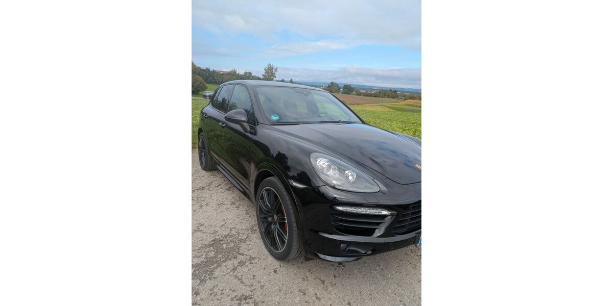 Porsche Cayenne 251.000 km 19.200 € Backnang 71522