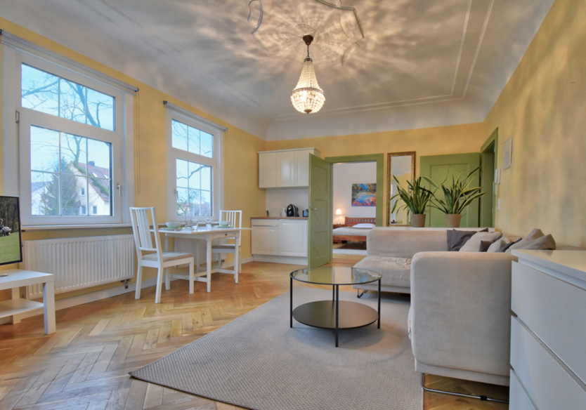 Haus zum Kaufen in Stuttgart 1.920.000 € 350 m²